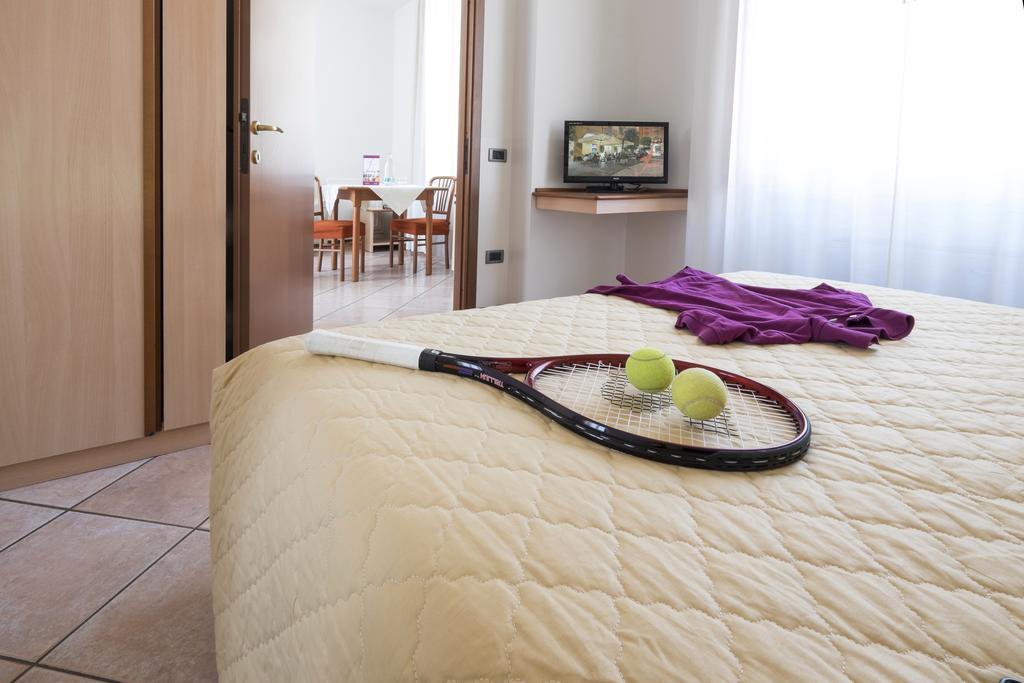 Residence XX Settembre Alba  Zimmer foto